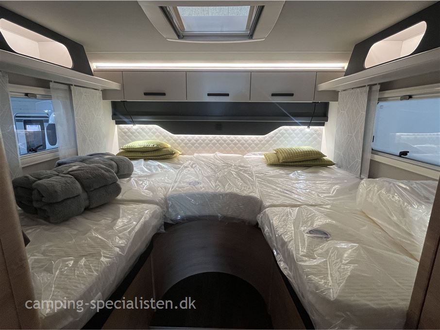 Knaus L!VE TI 700 MEG Platinum Selection